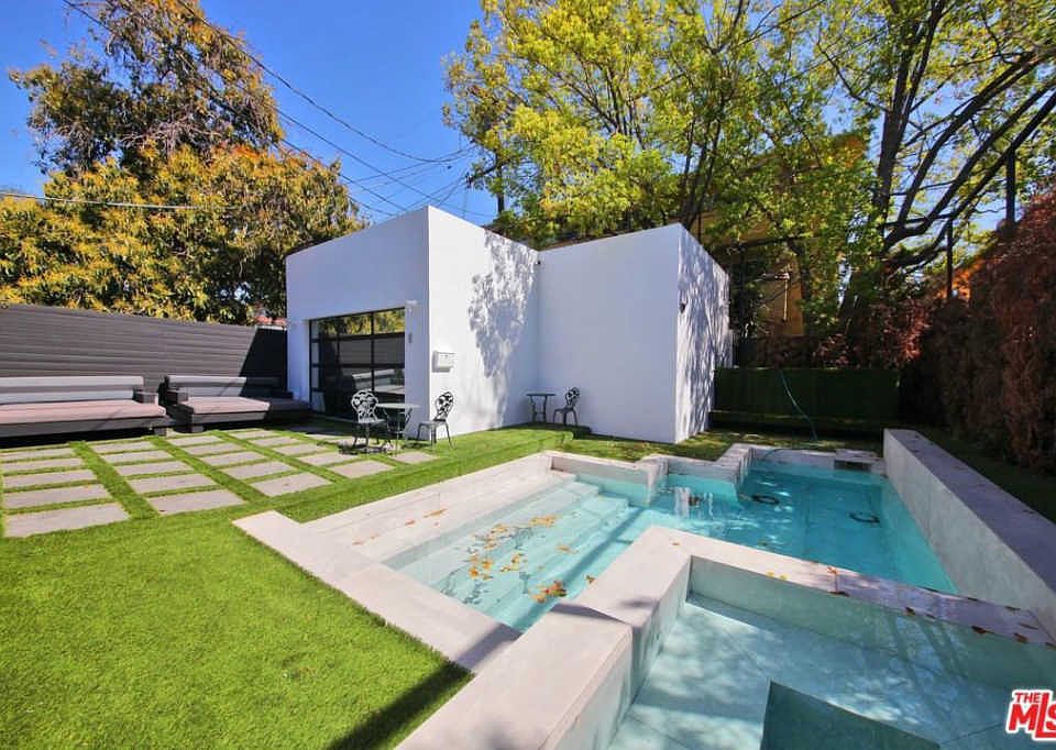 1st image of 7714 Fountain Ave