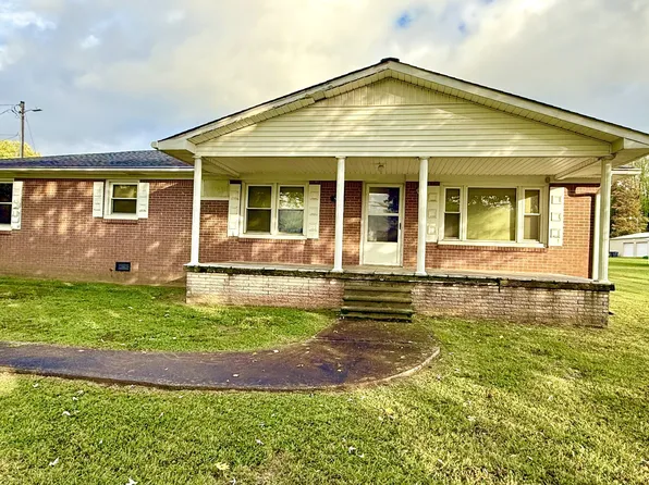 841 Old Highway 52, Lafayette, TN 37083