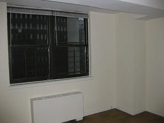 Rented by Classic Marketing- 530 Park1 | media 34