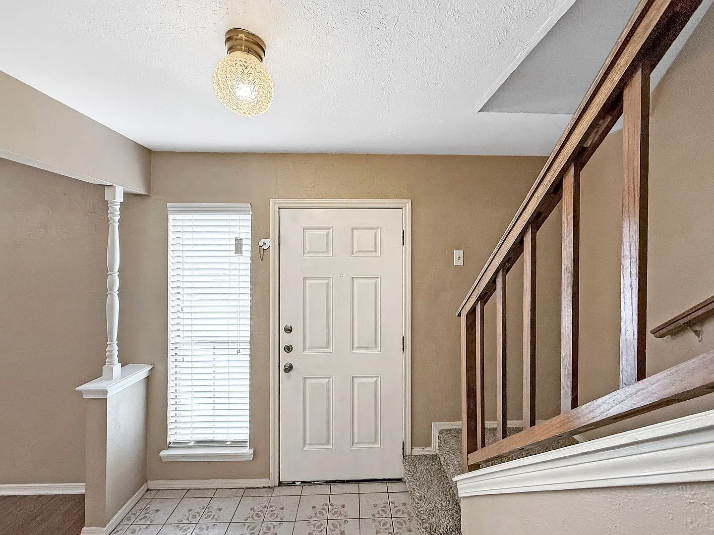 Charming 3-Bed, 2.5-Bath Home for Lease in Meadow Creek Neighborhood! — Photo 3