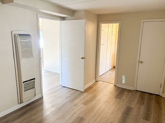 4th image of 87 E 4th Ave