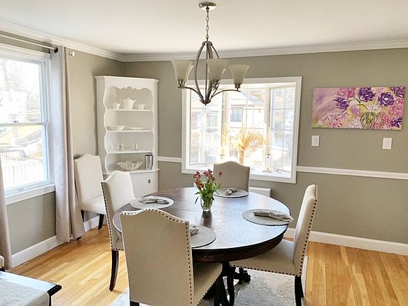 4th image of 17 Belleaire Ave