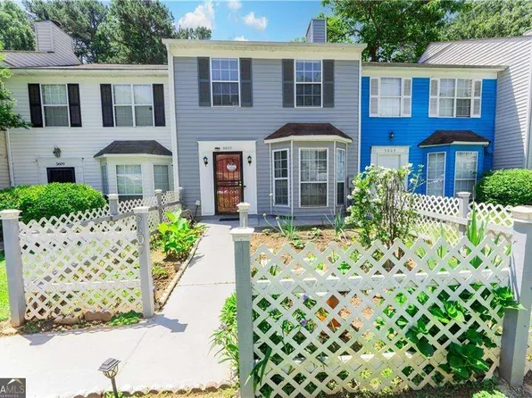 5607 Stonington Trace Pkwy, Stone Mountain, GA 30087