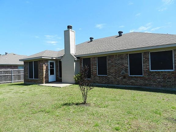 3rd image of 413 Barbara Jean Ln