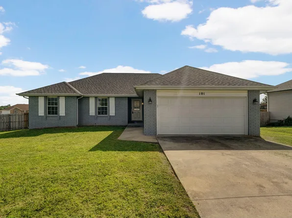 101 Blankenship Court, Willard, MO 65781