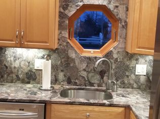 2 W Sail Dr, Little Egg Harbor, NJ 08087