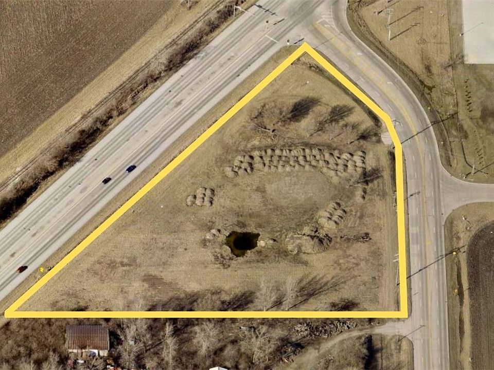 2nd image of 4469 N Commercial Xing