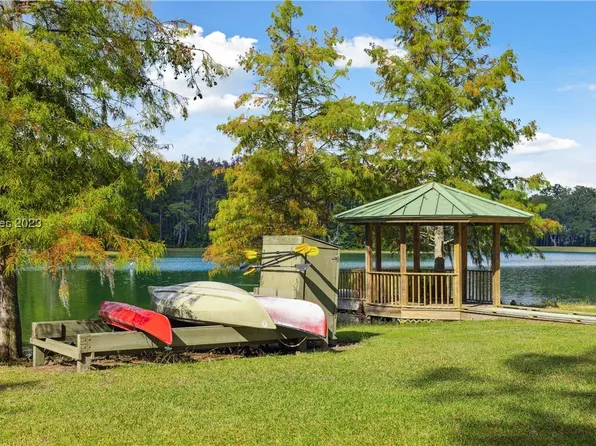 10 Bellinger Lake Ln, Seabrook, SC 29940