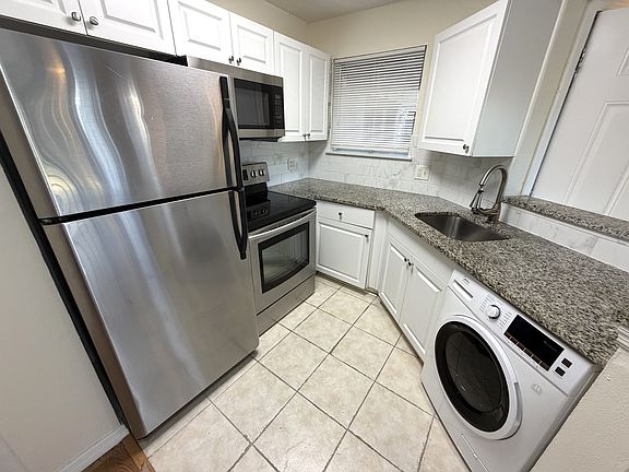 2nd image of 1940 Lake Atriums Cir APT 91
