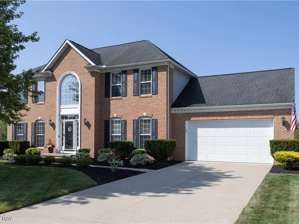 2100 Longmeadow Dr, Brunswick, OH 44212