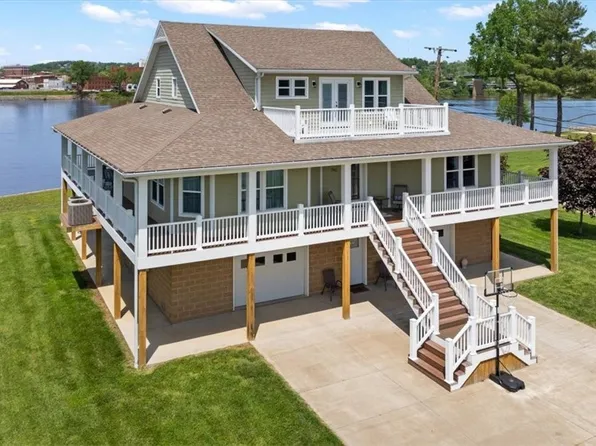 1 Stern Dr, Williamstown, WV 26187