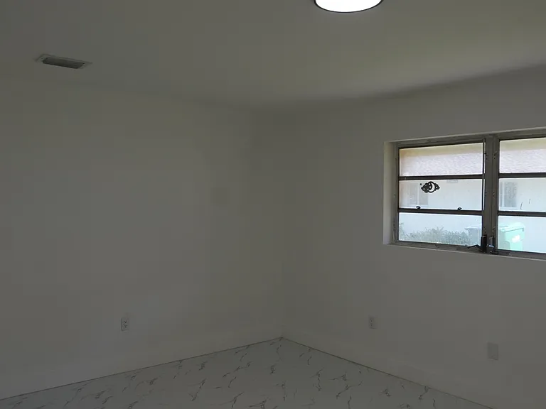 16012 NW 2nd Ave #16012 — Photo 14