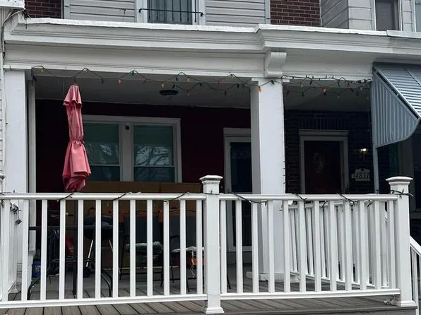 4833 D St, Philadelphia, PA 19120