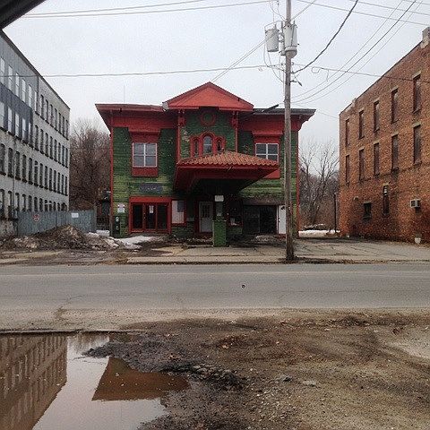1st image of 120 S Main St