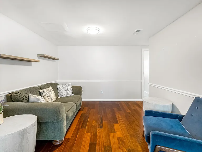 8418 Knights Bridge Rd — Photo 11