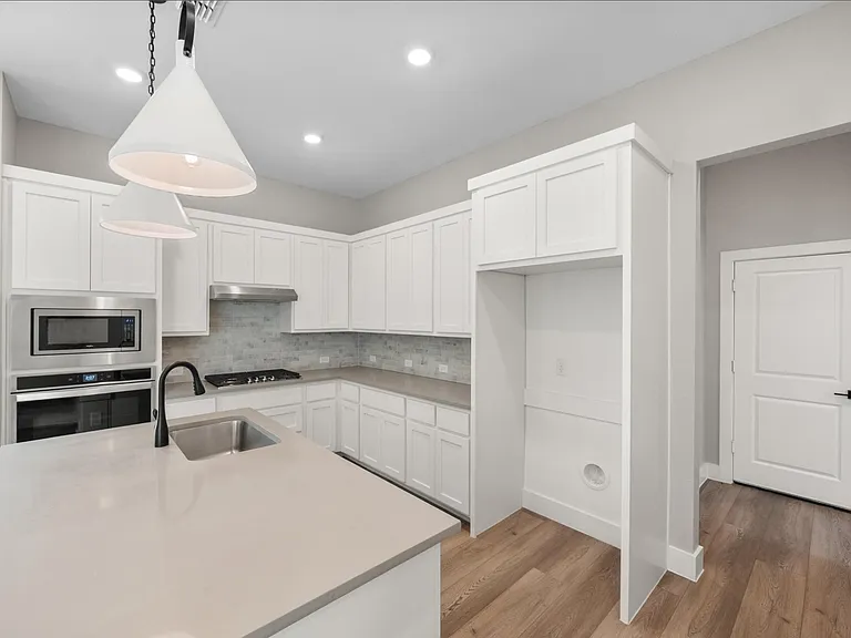 2341 Cobbler St — Photo 13