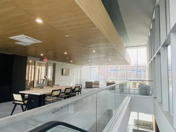 402 Jackson Street image 11 of 12