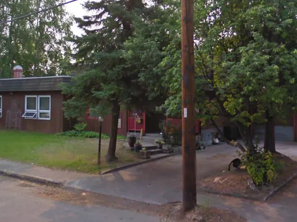 1327 6th Ave #B, Fairbanks, AK 99701