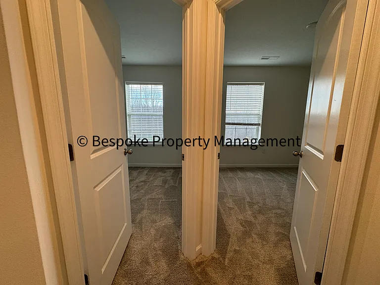 56 Dover Ct — Photo 28