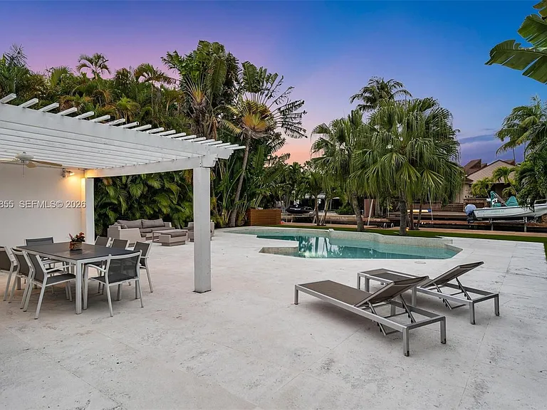 1835 Daytonia Rd — Photo 18