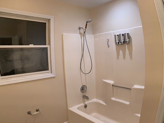 4th image of 5304 Custis Ln