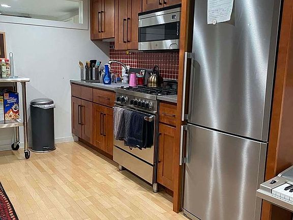 5th image of 206 11th St #1