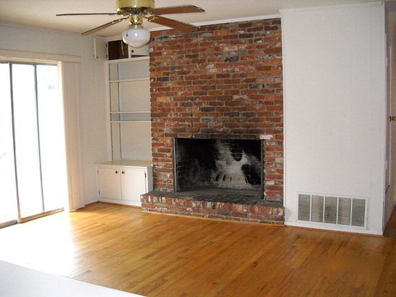 3rd image of 311 Tarpon Dr