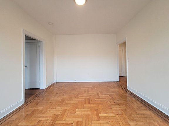 5th image of 31-49 29th St #B11