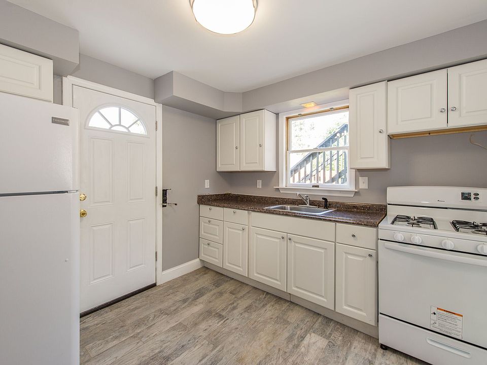 1st image of 75 Lincoln Ave