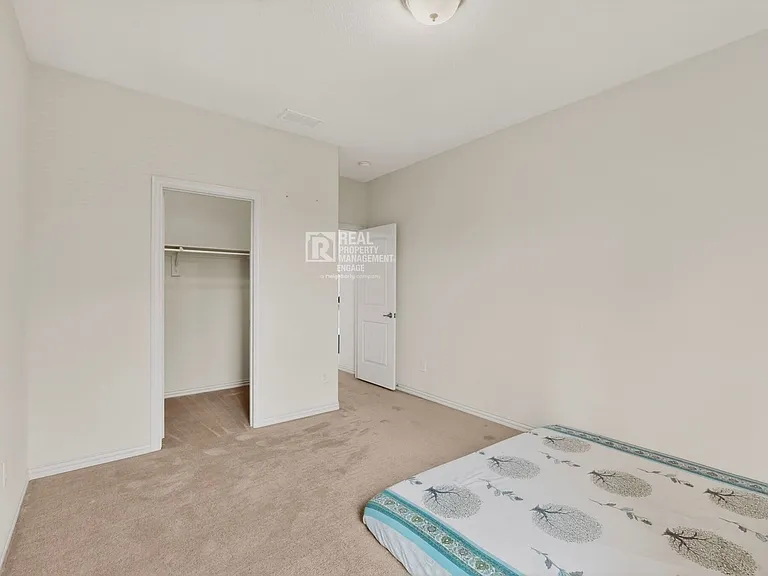 151 Darian Dr — Photo 24