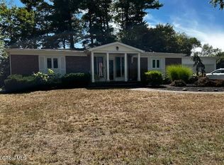 13 Arden Craig Dr, Albany, NY 12203