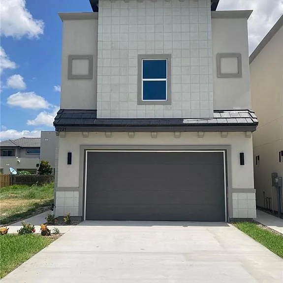 2221 Dorado Dr — Photo 1