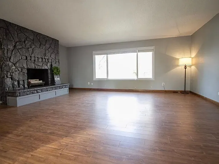 6716 Amber Ave — Photo 6