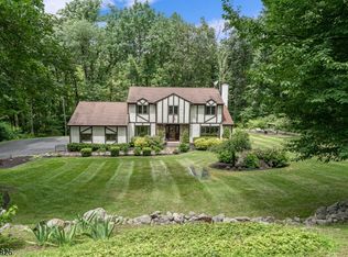 33 Bountiful Dr, Hackettstown, NJ 07840