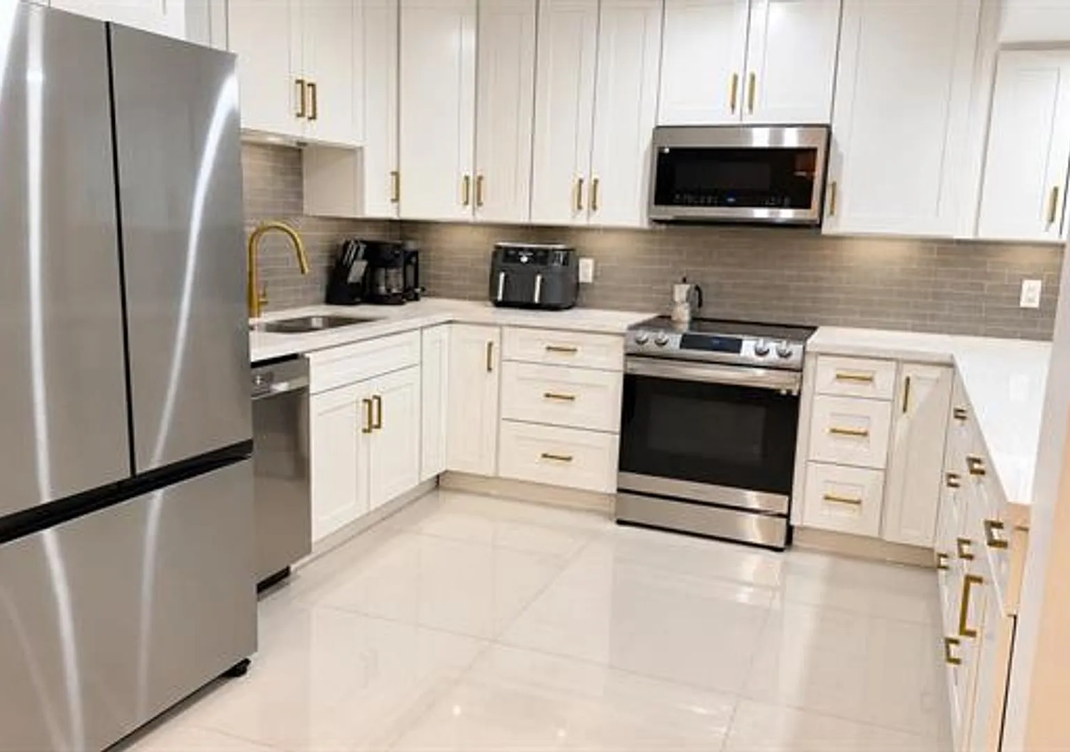 1811 N Hiatus Rd # 1811, Pembroke Pines, FL 33026 — Photo 1