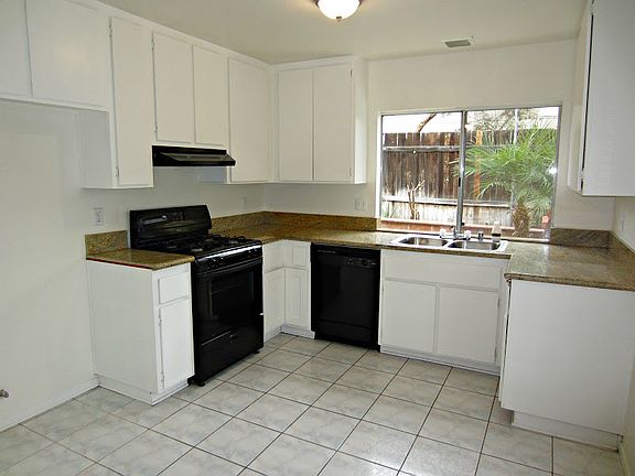 4th image of 12322 Arenisca Verde Dr