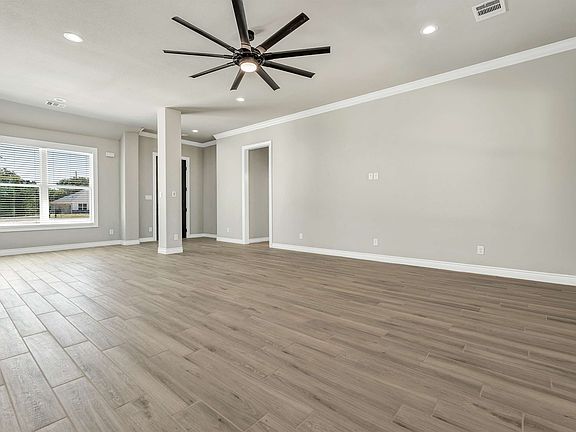 5th image of 4143 Golden Eagle Dr