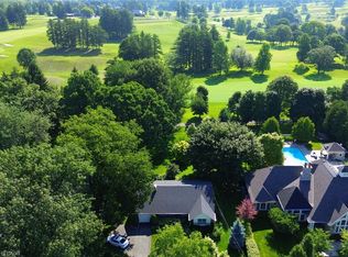 93 Saint Margarets Rd, Hamilton, ON L9G 2L1