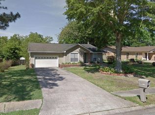 1313 Diller Rd, Ocean Springs, MS 39564