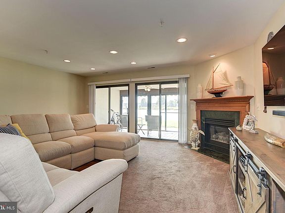4th image of 48C Queen Guinevere Way