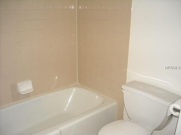 4th image of 2121 Wood St Unit B107