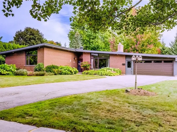 210 Princess St, Centre Wellington, ON N1M 1Y3