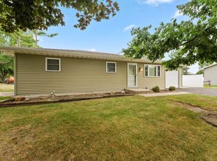 1533 Northwood Dr, Lowell, IN 46356