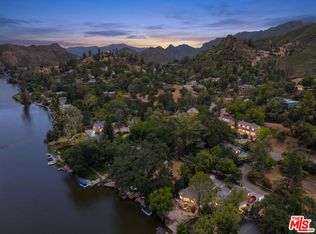 29255 S Lakeshore Dr, Agoura Hills, CA 91301