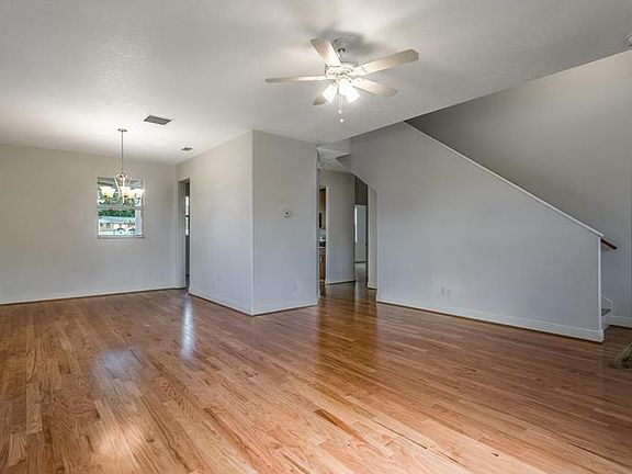 4th image of 8640 Navajo Ave