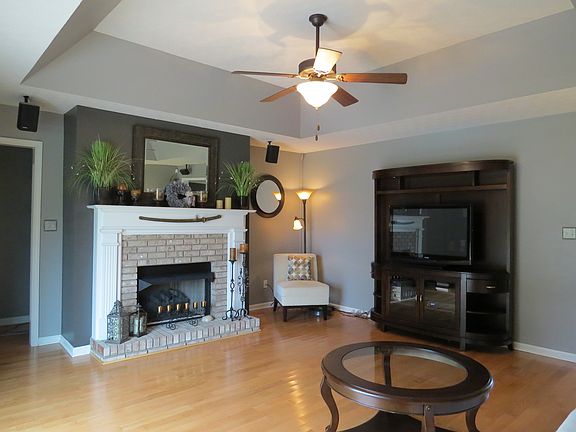 5th image of 1110 Wedgewood Dr
