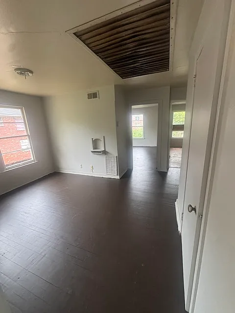 1 bed, 650 sqft, $550 — Photo 2