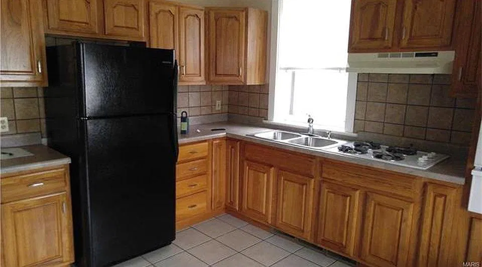 2 bed, 850 sqft, $1,350 — Photo 4