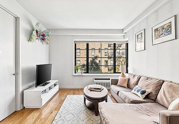 3rd image of 58 W 129th St APT 4B