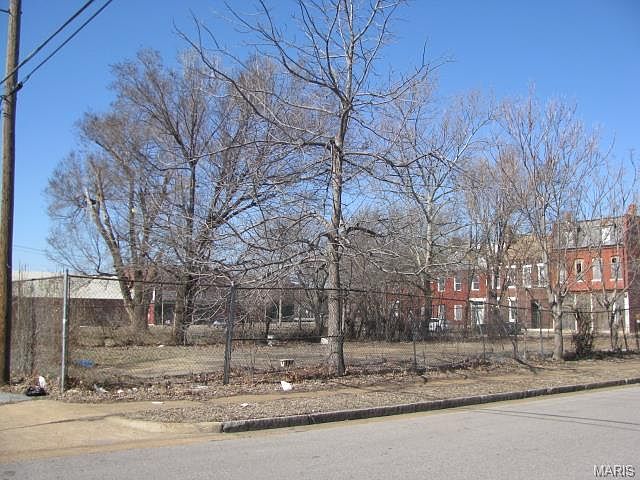 1st image of 1300-1304 Benton St